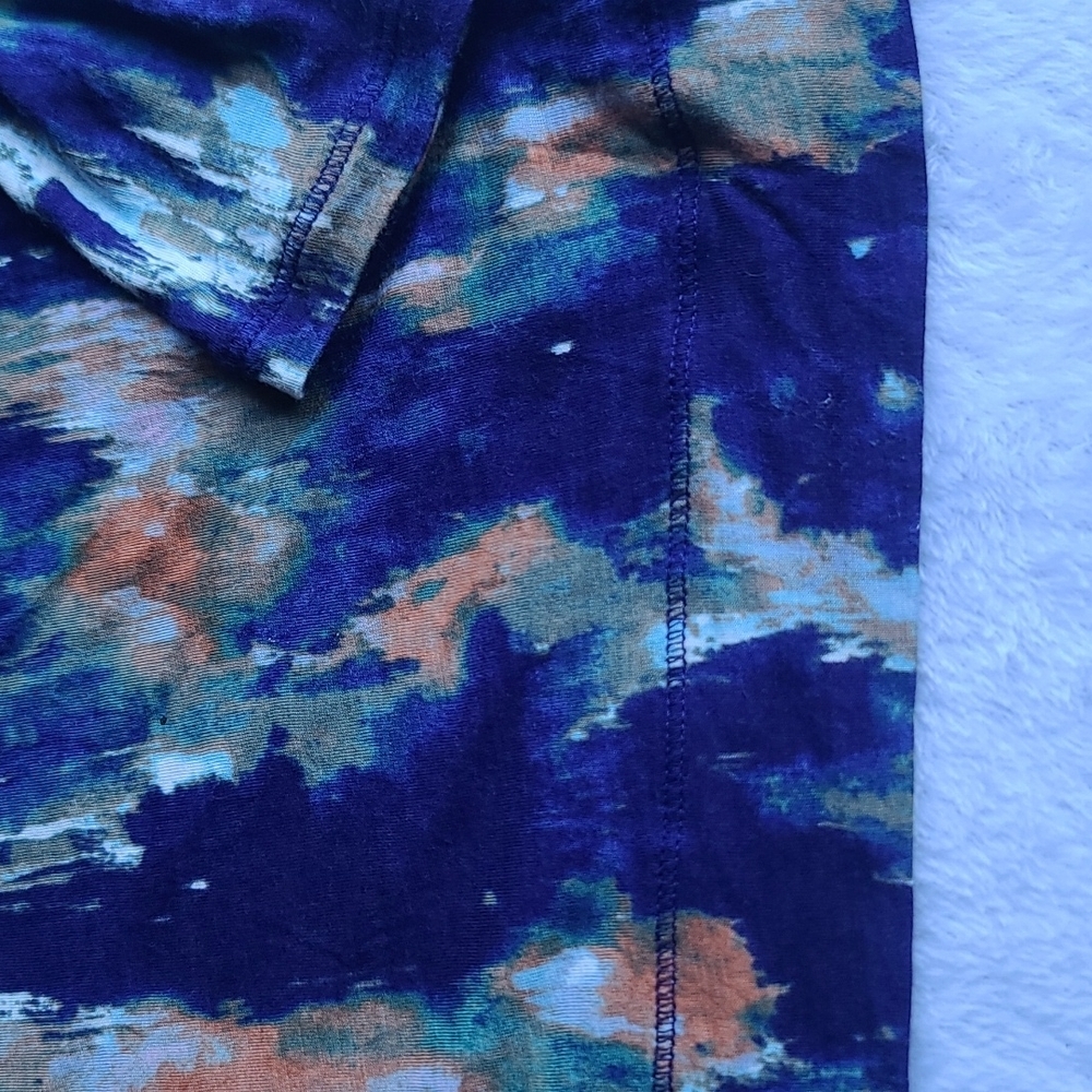 Simply Vera- Vera Wang Abstract Shirt| Women Size Medium - Picture 4 of 4